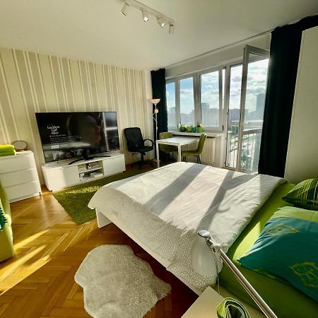 Super Apartament Green Rondo Onz Metro Nowe Wifi 300 Mb/S Aircondition Netflix Spotify Warsaw Exterior photo