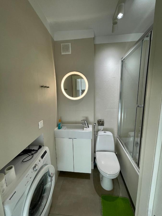 Super Apartament Green Rondo Onz Metro Nowe Wifi 300 Mb/S Aircondition Netflix Spotify Warsaw Exterior photo